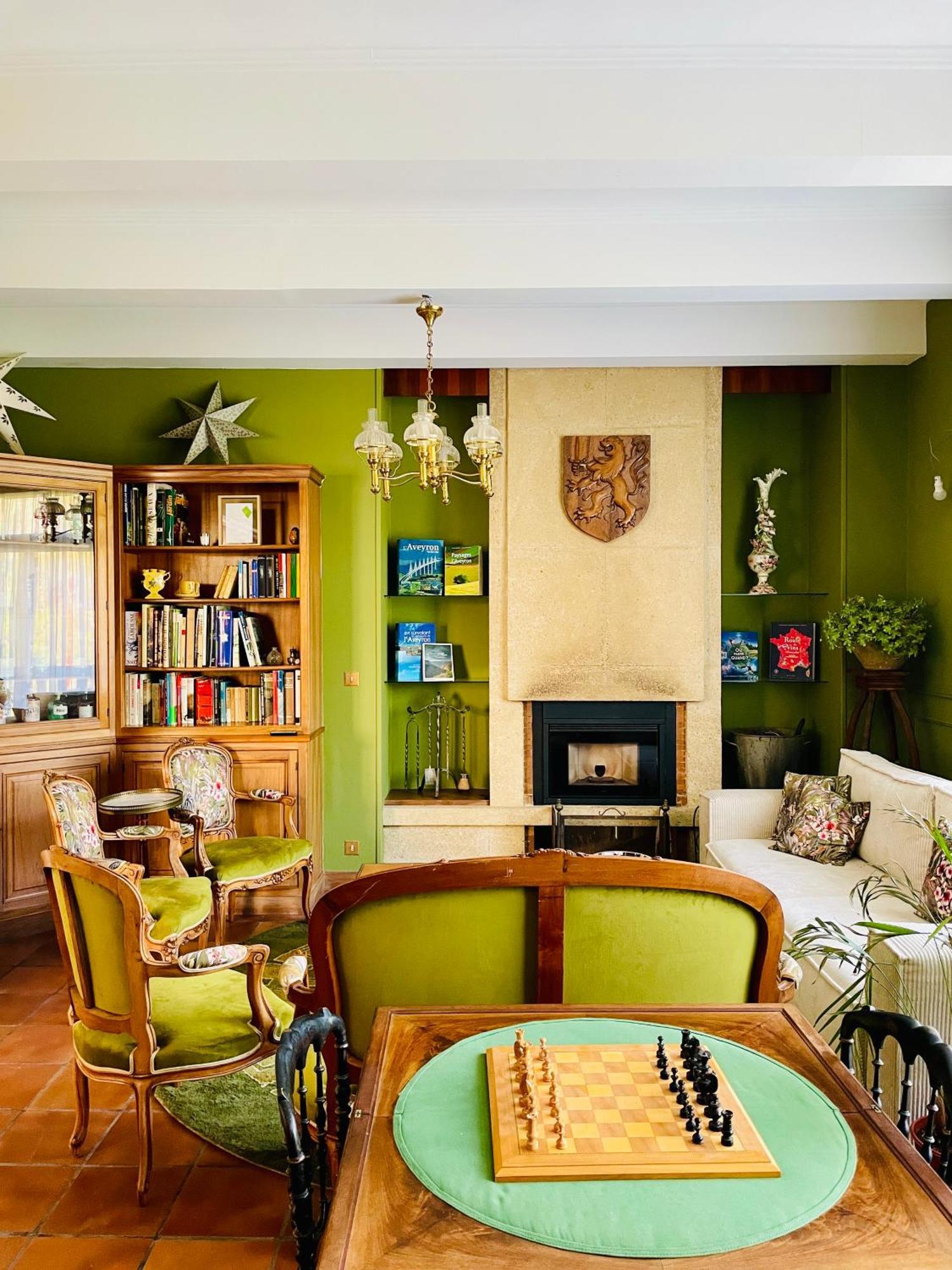 La Maison Au Toit Vert Espalion Luaran gambar