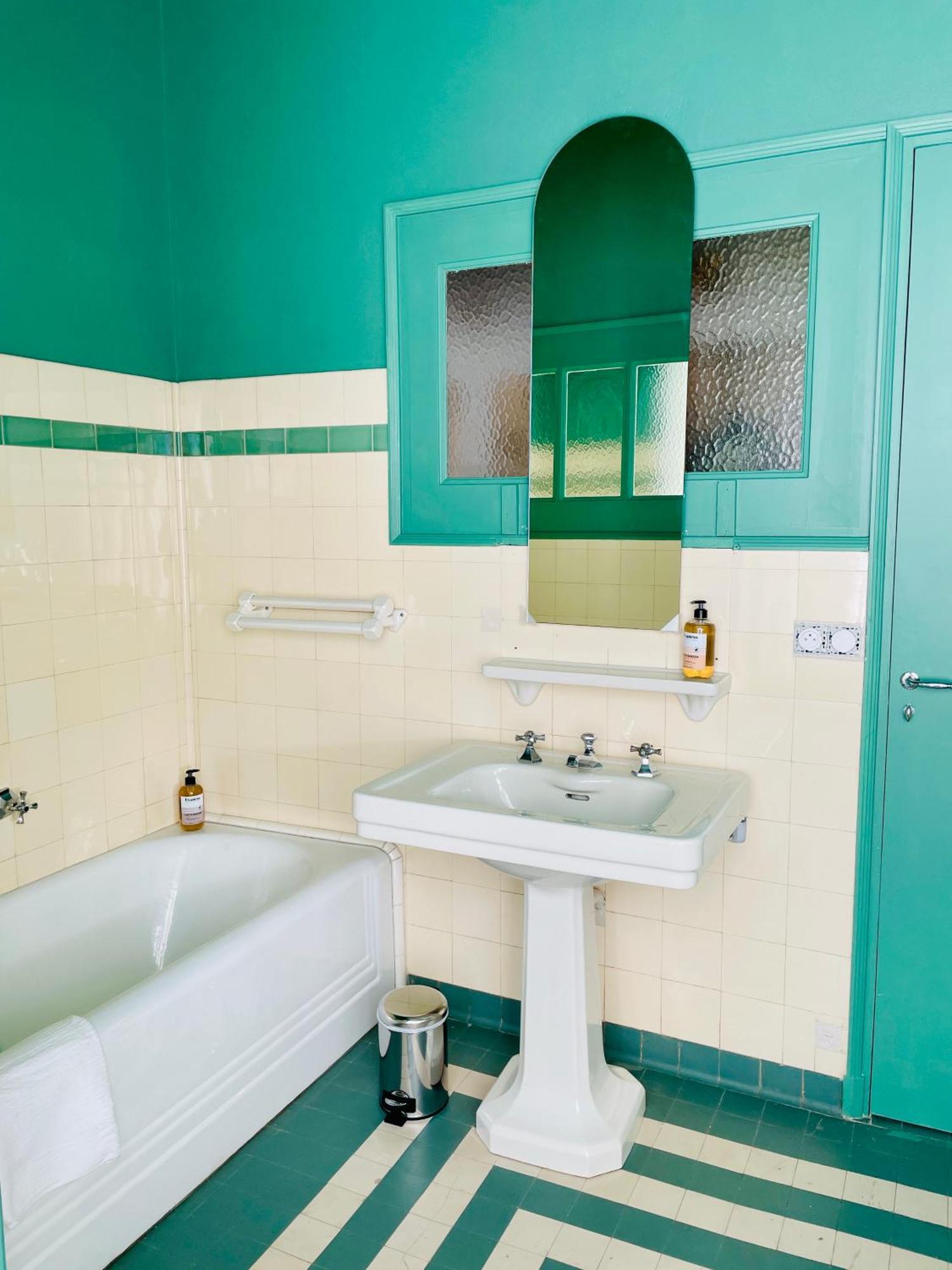 La Maison Au Toit Vert Espalion Luaran gambar